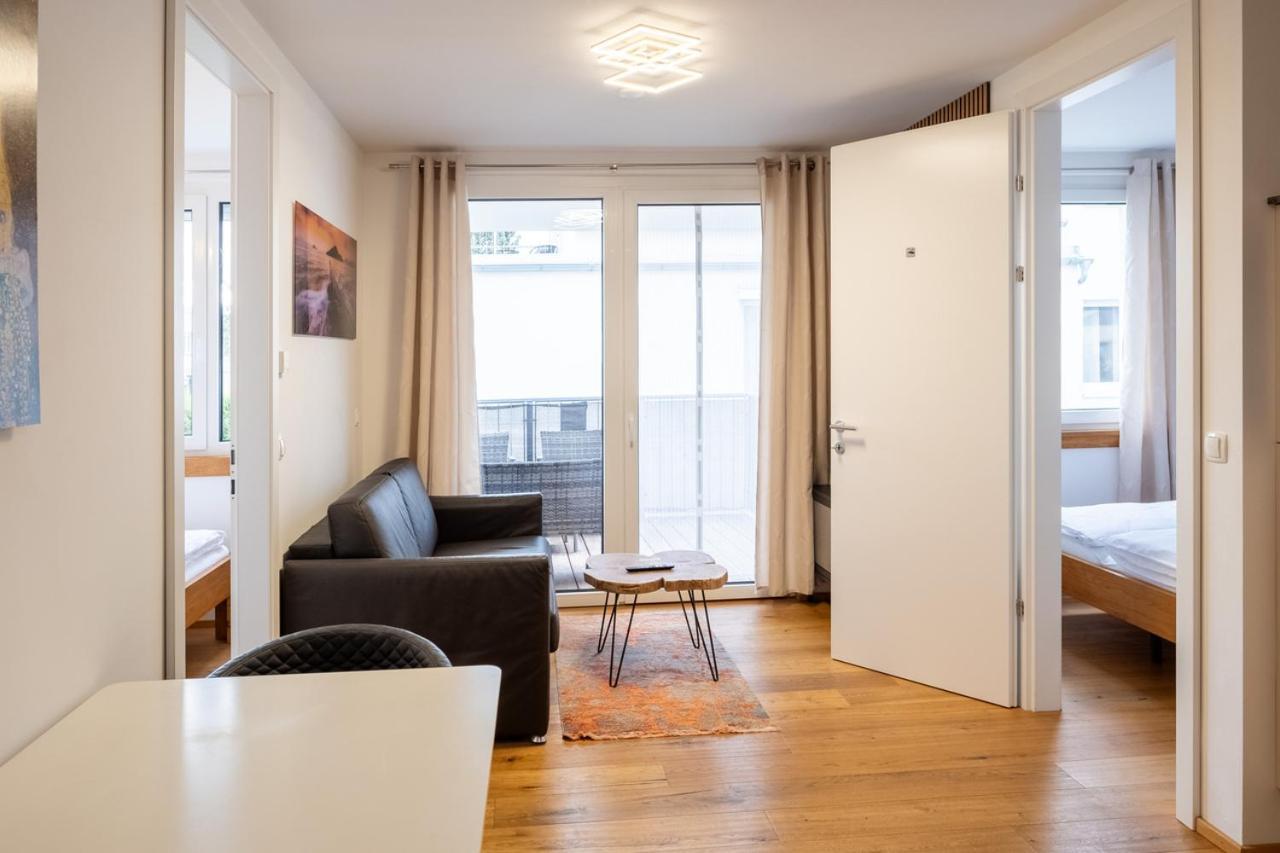Modern Apartment W/ Cozy Balcony Near City Center ウィーン エクステリア 写真