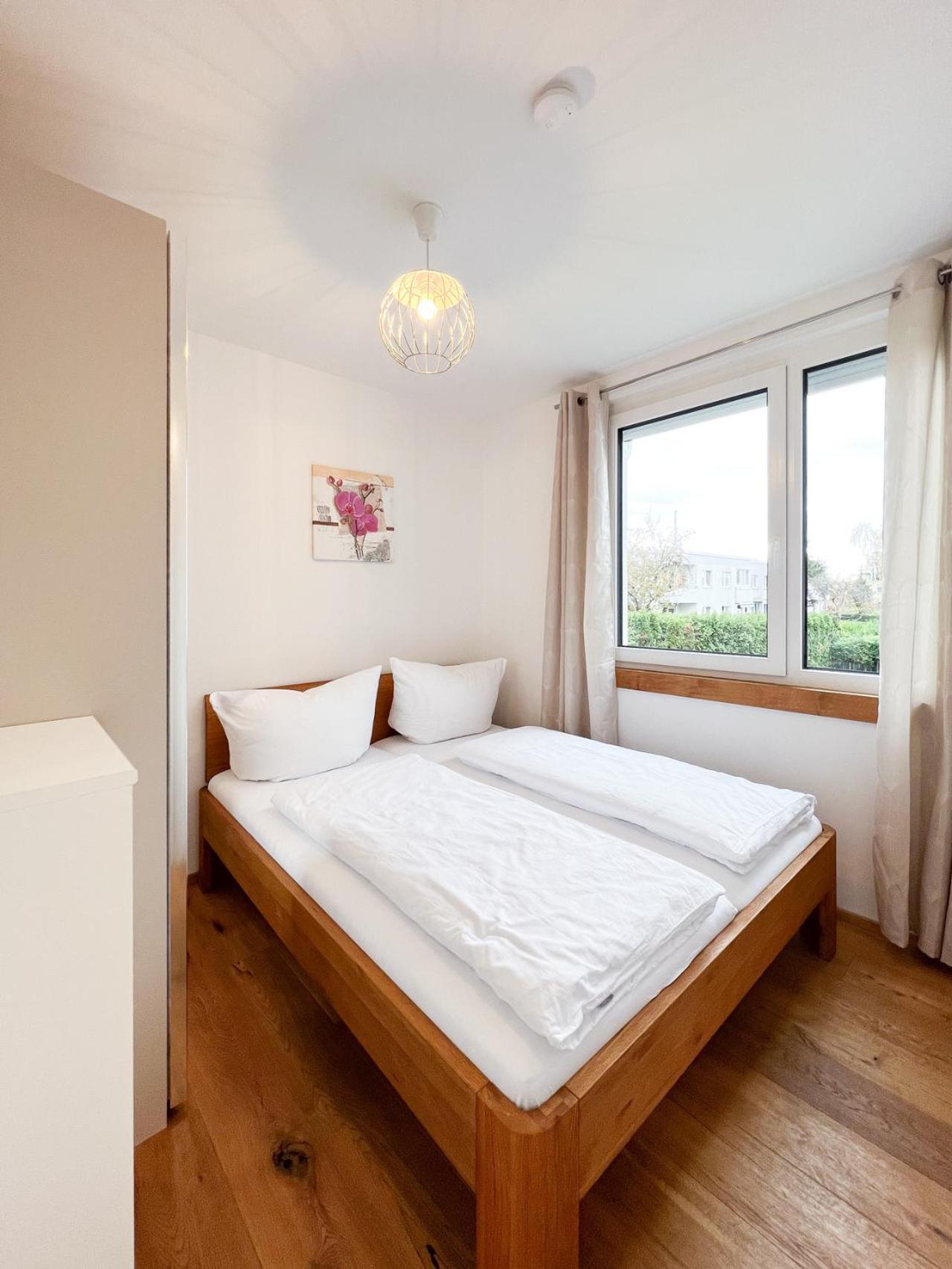 Modern Apartment W/ Cozy Balcony Near City Center ウィーン エクステリア 写真